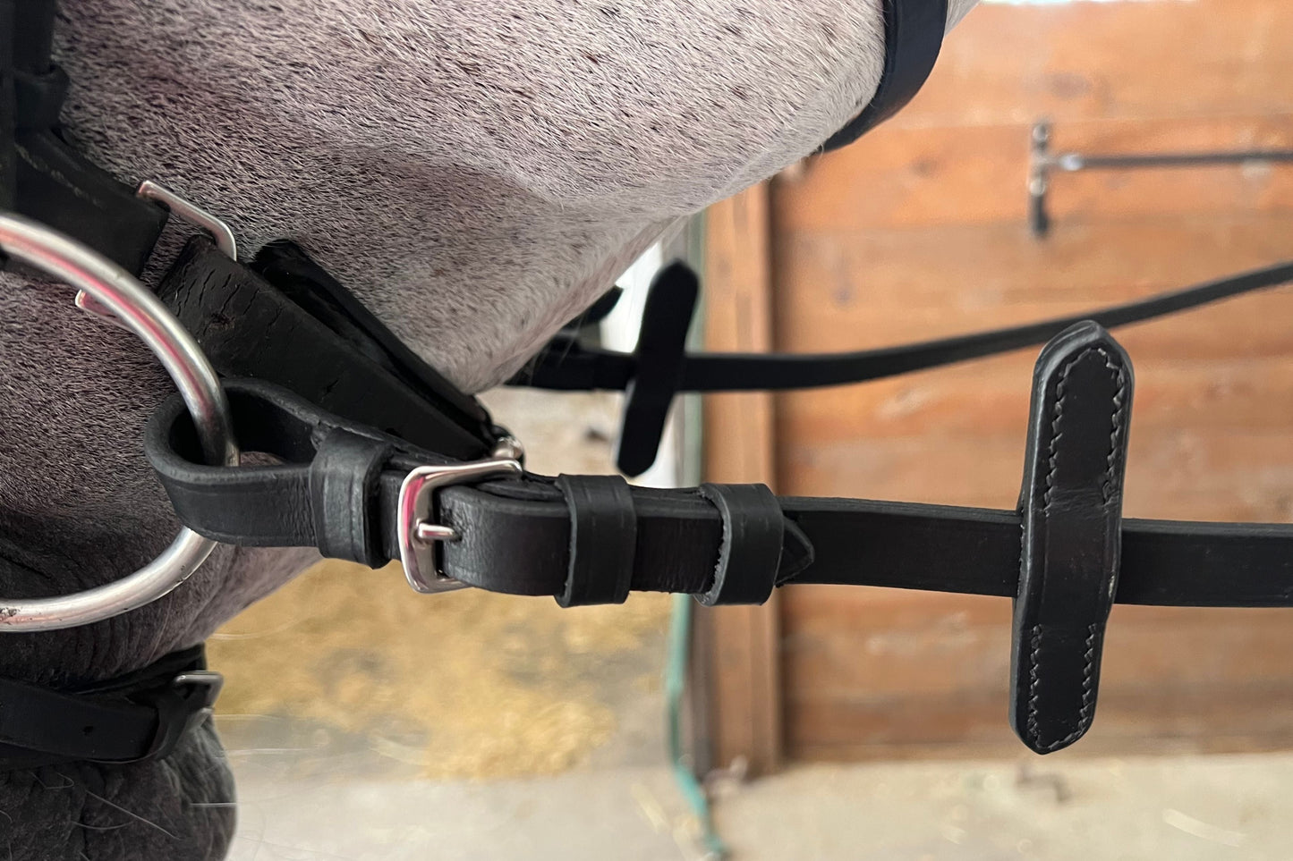Super Grip Reins -Heavy Rubber Rein for Ultimate Grip- Hand Stops 5" (13cm) Apart